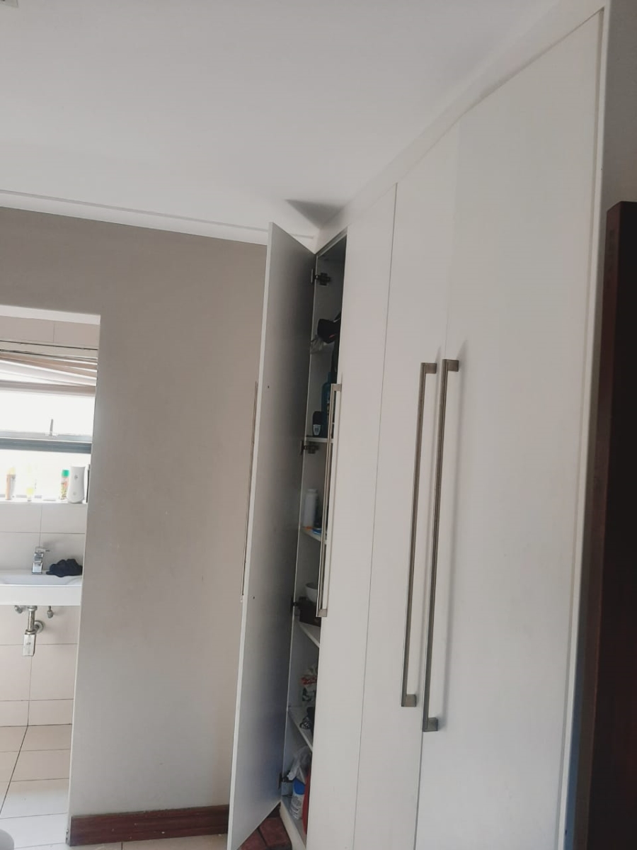 7 Bedroom Property for Sale in Amalinda Eastern Cape